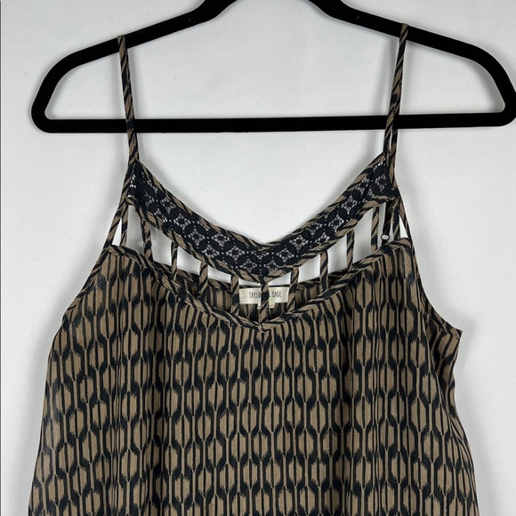 Taylor & Sage Black and Tan-ish Brown Flowy Tank Top - Picture 2 of 8